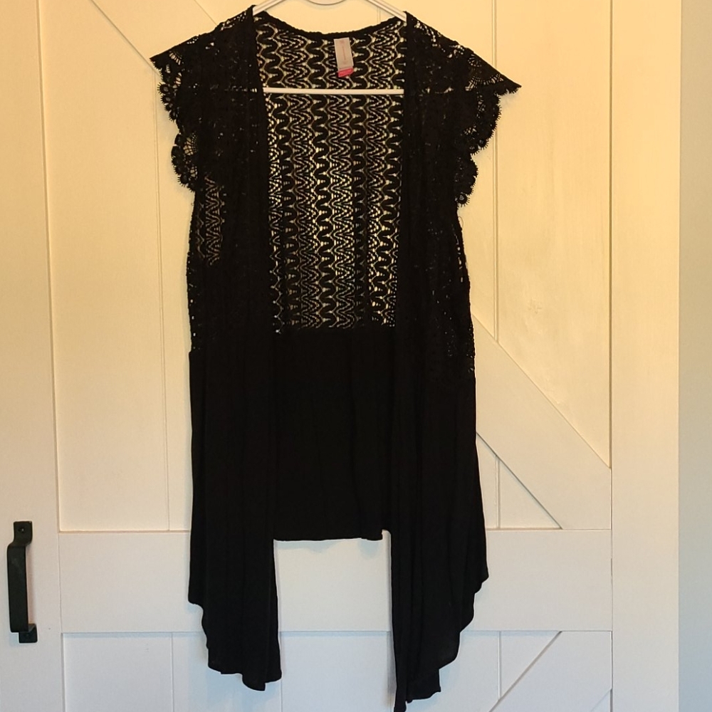 Short sleeve cardigan
